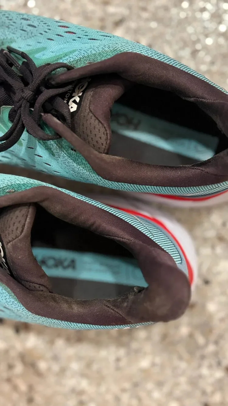 Hoka One One Clifton 8 RTAR Running Shoes Woman’s 8.5 Wide D